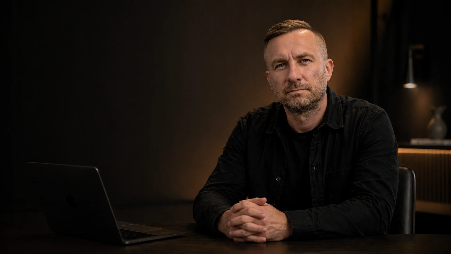 Anti Soosaar tumedas töö- ja nõustamiskeskkonnas